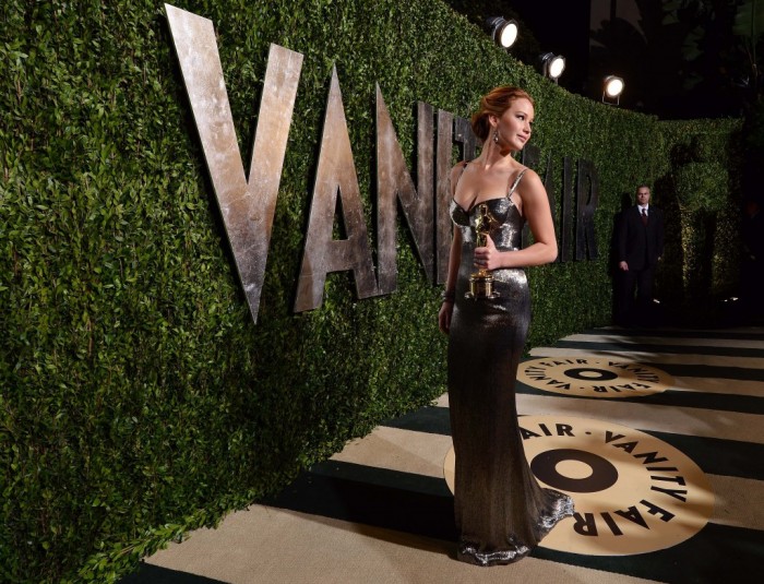 Glamour sur tapis rouge aux Oscars 2013