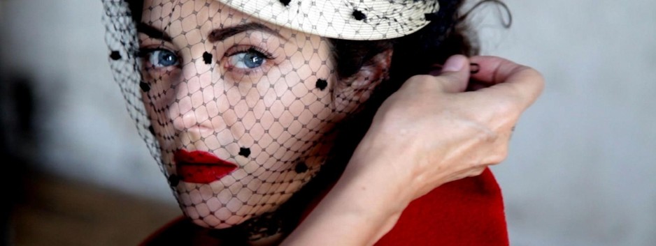 Marion Cotillard se métamorphose en Dior | Maryo's Bazaar