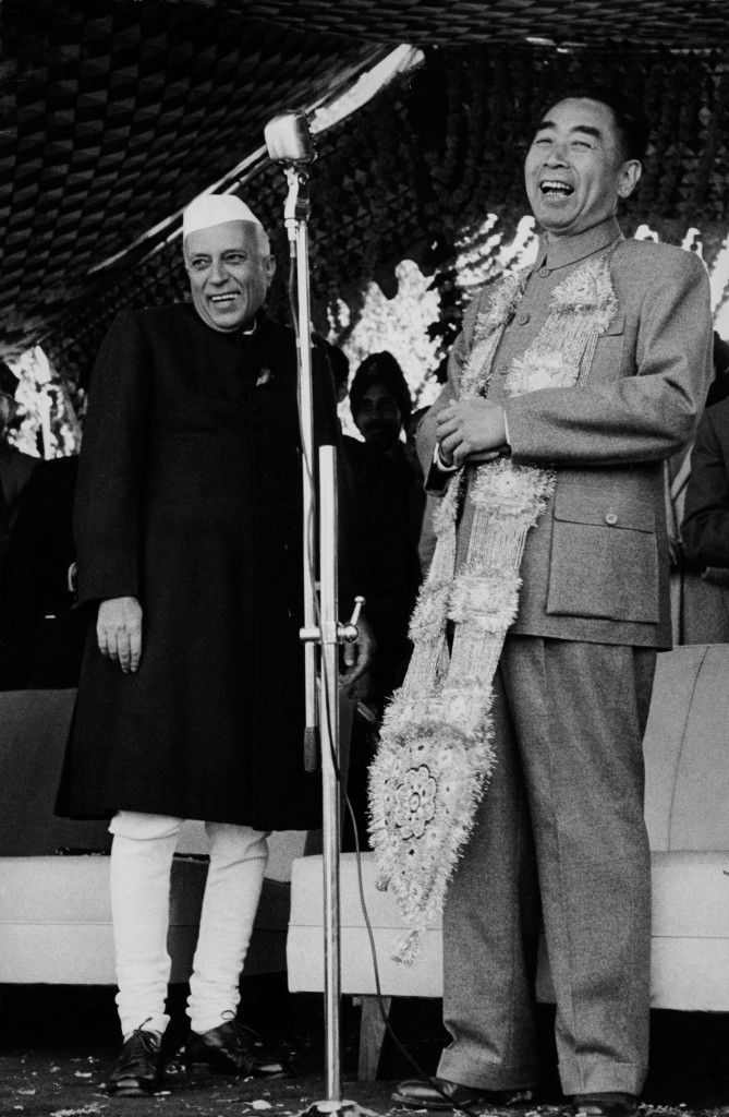Jawaharlal Nehru et Zhou Enlai, Inde, 1956_Tirage argentique, signé_Marc Riboud-Galerie Arcturus