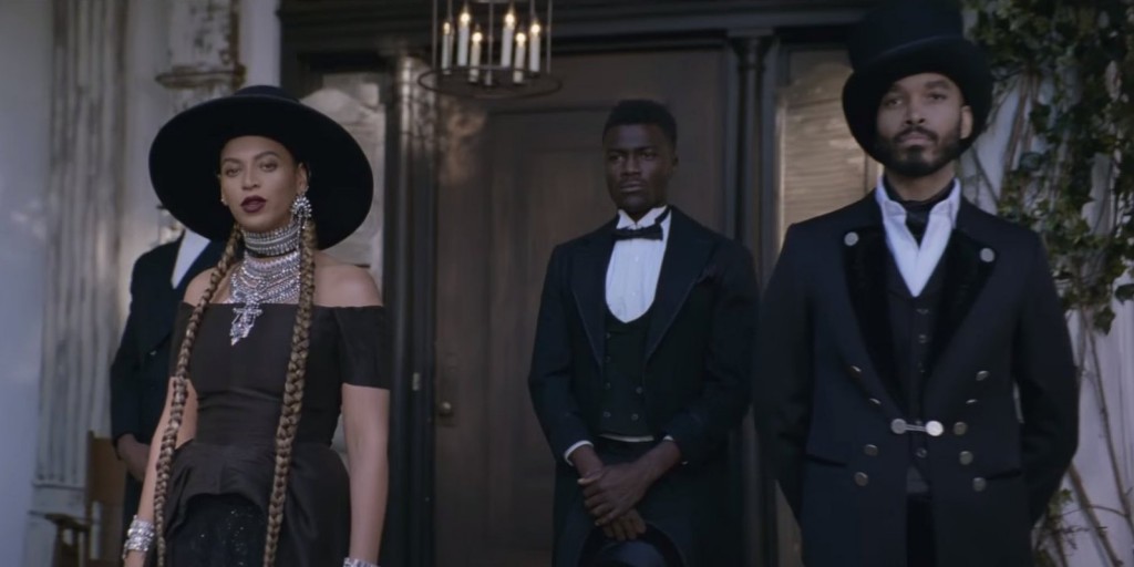 Beyonce is wearring on aura tout vu Couture dress for her new video clip Formation.14