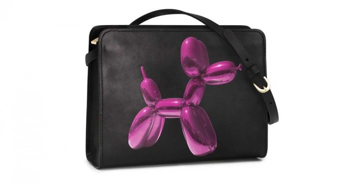 H&M réédite le sac Balloon Dog pour l’expo Jeff Koons