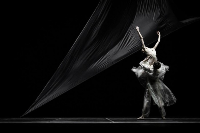 Yiqing Yin crée les costumes du ballet Tristan et Iseult
